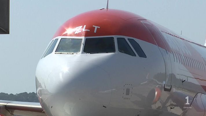 Informatiu Balear - El Consell d'Eivissa no confirma si anirà a la manifestació contra l'ampliació de l'aeroport