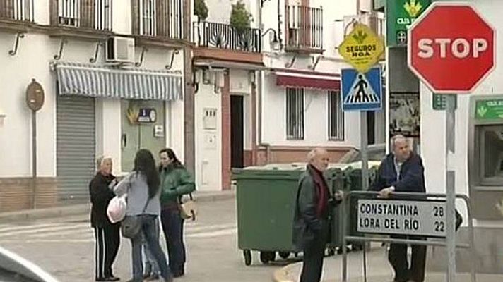 Informativo 24h - Detenido por apuñalar a su expareja y su actual novio en Sevilla