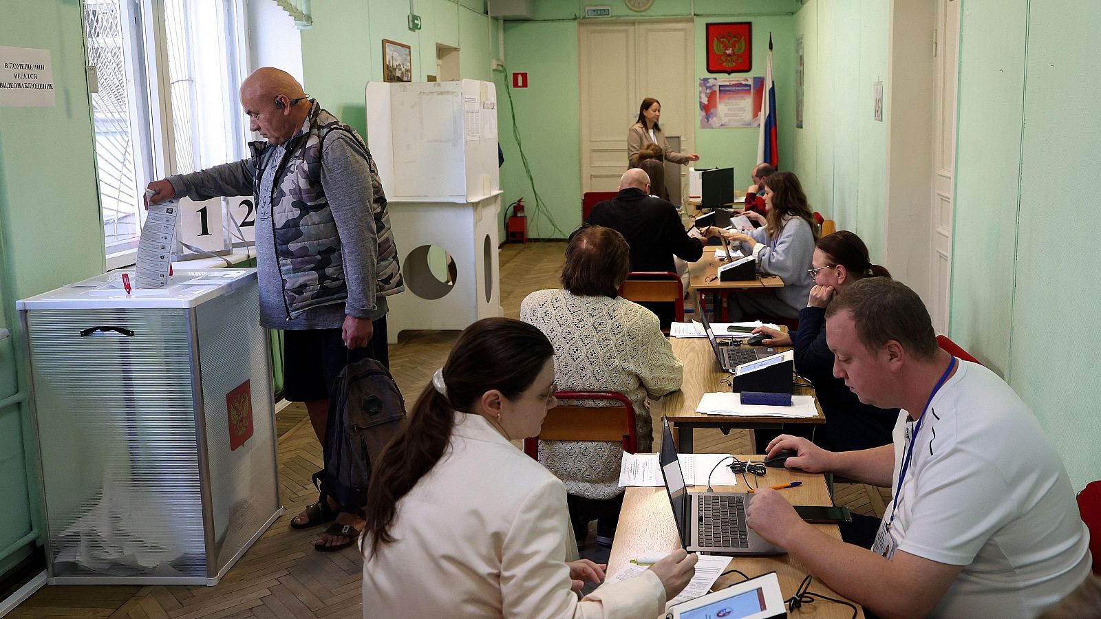 Un colegio electoral en Moscú