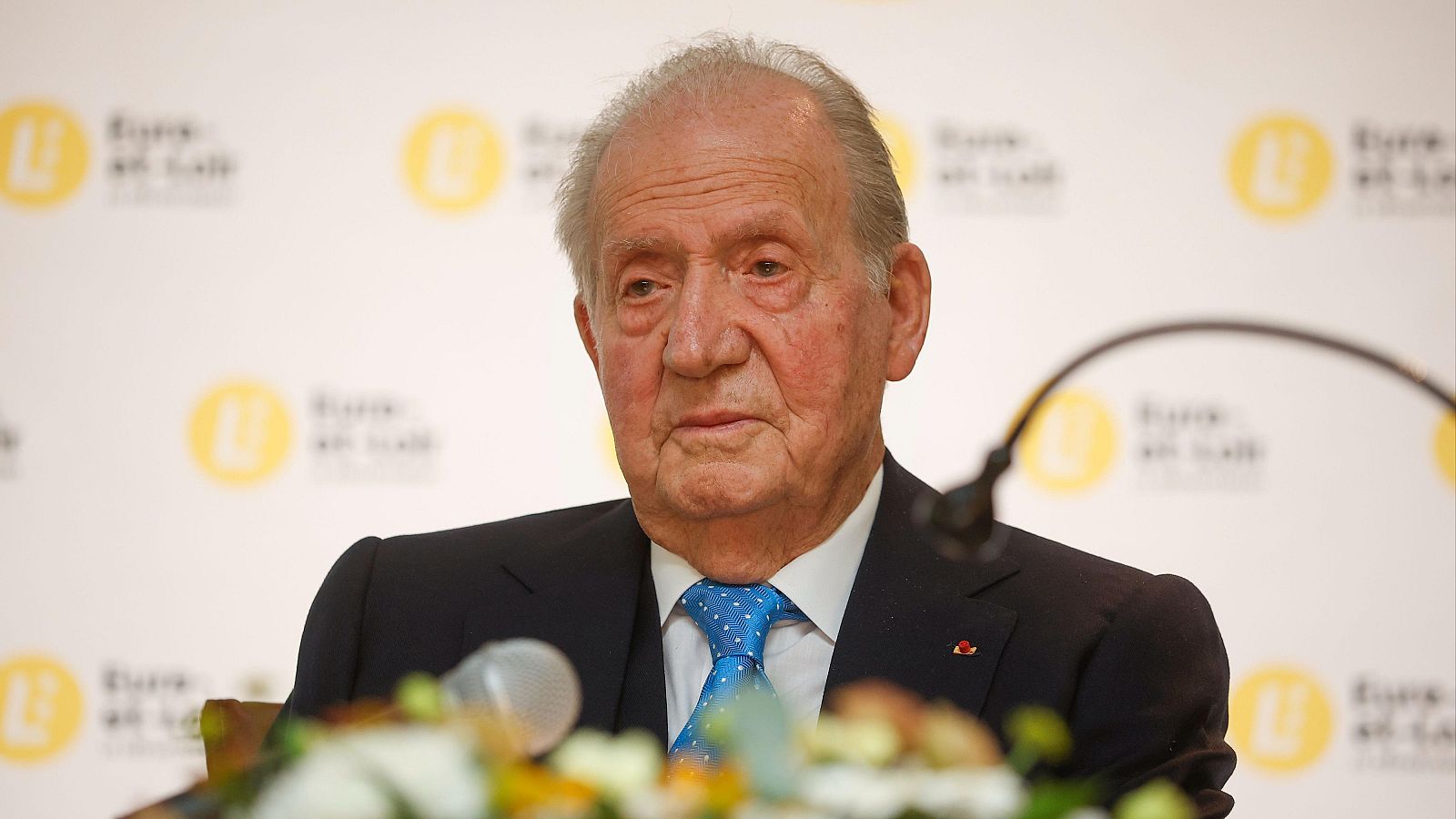Juan Carlos I recibe un premio por sus memorias, su "último legado"