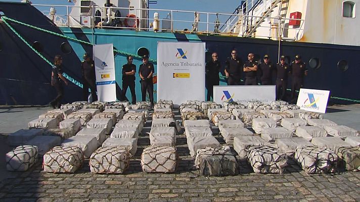 Telexornal - Galicia - Interveñen dúas toneladas de cocaína a 400 millas de Galicia
