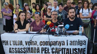 Entitats denuncien el suïcidi d'una veïna després de ser desnonada