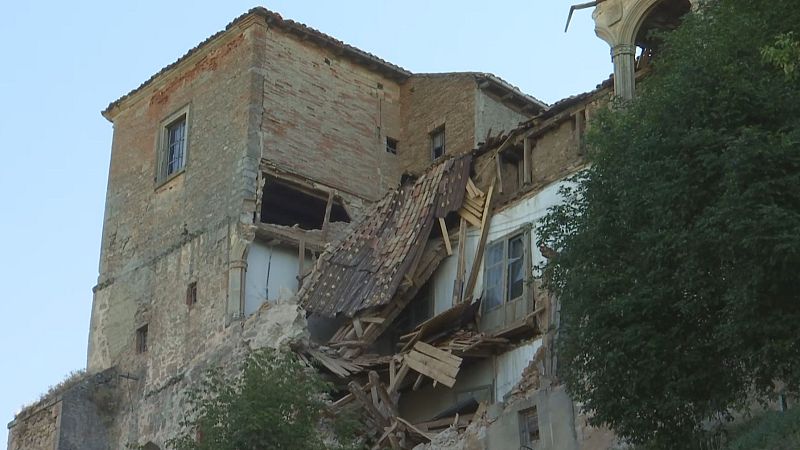 Obras de emergencia para tratar de salvar el Palacio de los Hurtado de Mendoza