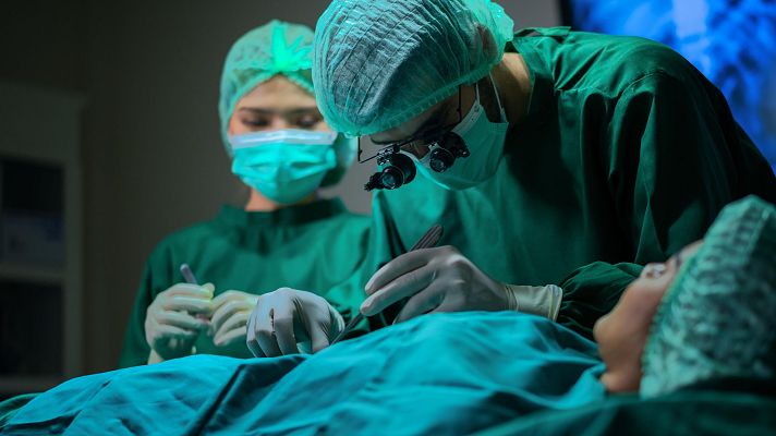 Telediario 1 - Médicos españoles desarrollan un modelo de trasplante que evita el rechazo
