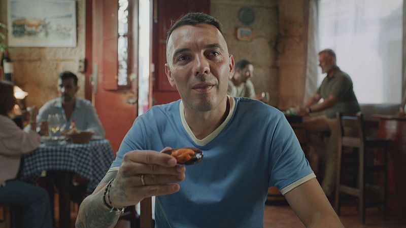 O capitán o Celta Iago Aspas promociona o Mexillón de Galicia