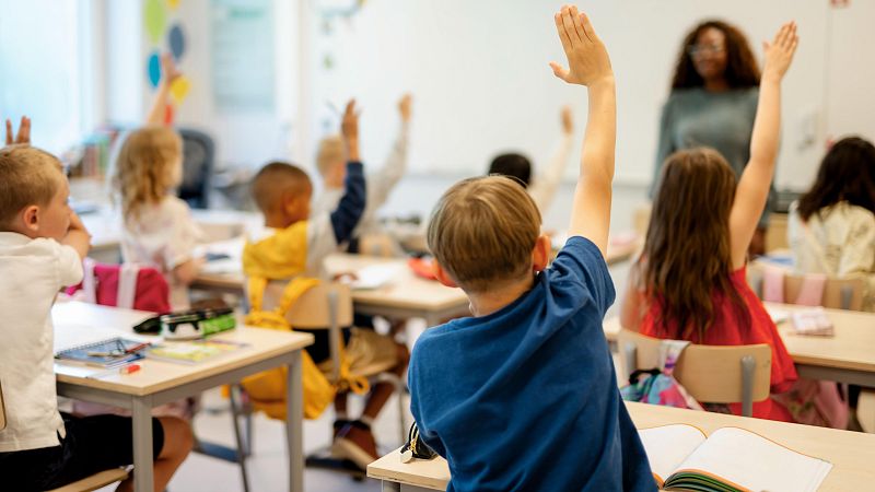 Los alumnos ricos no son los que más caen de nivel en el informe PISA, según un estudio