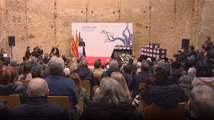 RTVE Noticias Vídeo - Homenaje a las víctimas de la fosa de Borja (Zaragoza) recuperadas de Cuelgamuros
