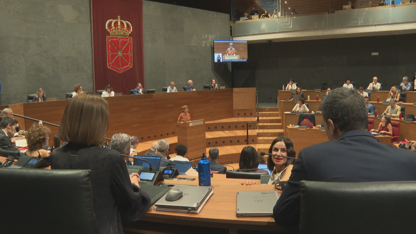Chivite: alivio fiscal y 600 millones en infraestructuras - Telenavarra
