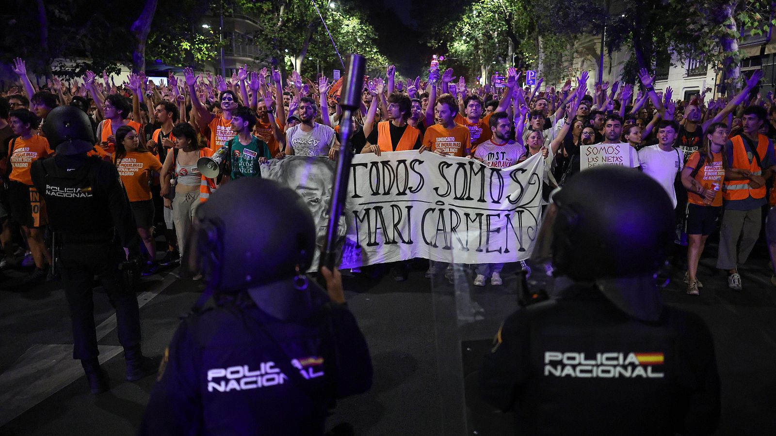 Concentración en Madrid tras el desahucio de Maricarmen