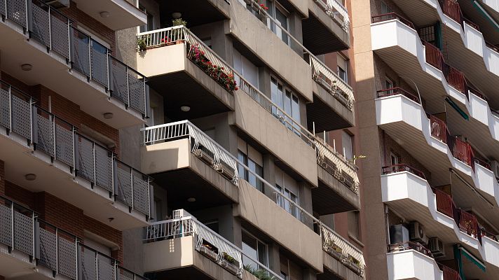 Telediario 1 - Seis de cada 10 caseros tienen más de una vivienda en alquiler