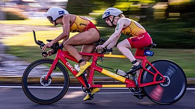 Susana Rodr�guez y Sara P�rez alargan su reinado con otro oro en Mundial de Triatl�n Paral�mpico de Pontevedra