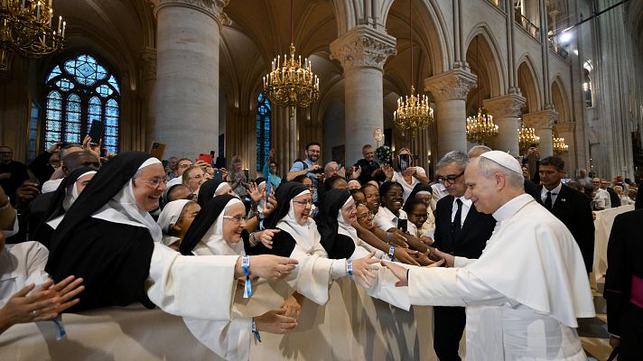 Telediario 2 - El catolicismo vive un cierto resurgimiento con la visita de León XIV a la laica Francia