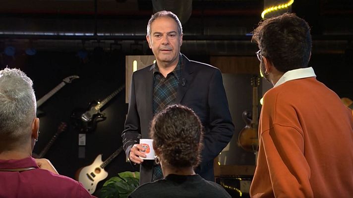 Especials en català - 'Cervells Mínims’, la tertúlia amb més bon mal humor de Toni Clapés