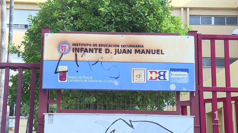 Más profesores para alumnos sordos