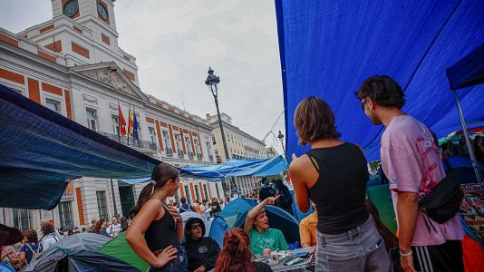 La acampada de Sol, con la mirada en el decreto: "Leeremos la letra peque�a antes de levantar"