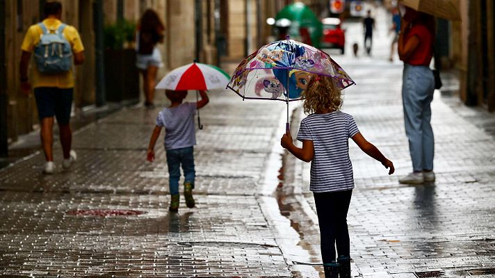 El tiempo - Aviso rojo por lluvias torrenciales en Tarragona