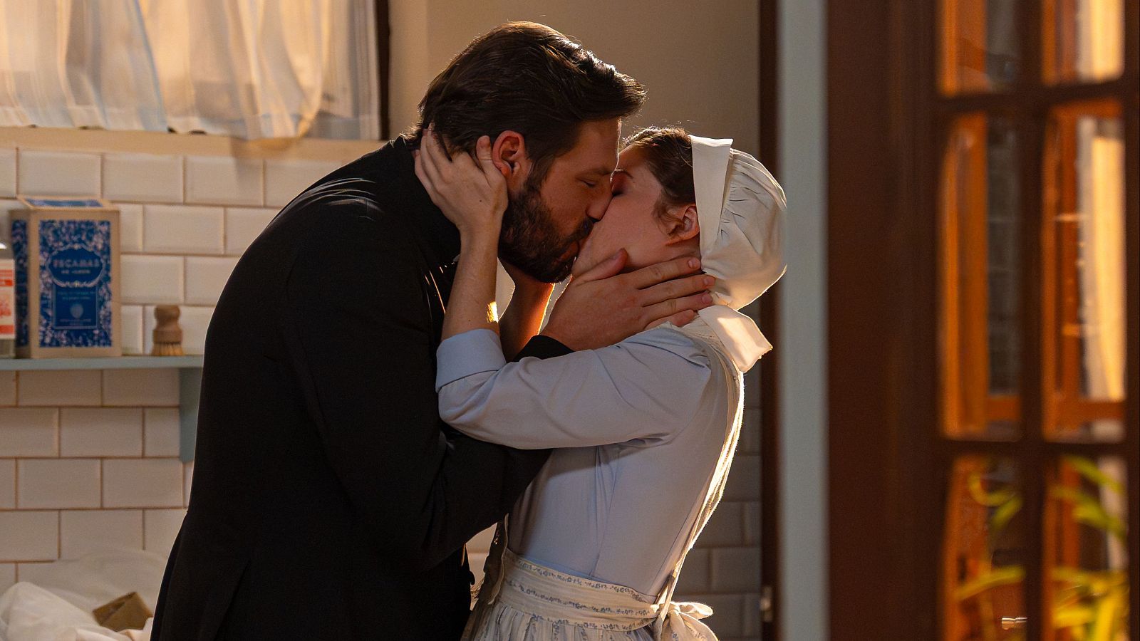 La Promesa - Samuel quiere luchar por su amor a María Fernández
