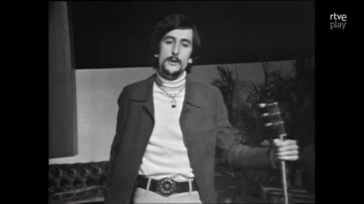 Programas y Concursos en el Archivo de RTVE - Andrés do Barro y Juan Pardo interpretan "Miña Maruxiña" (1969)