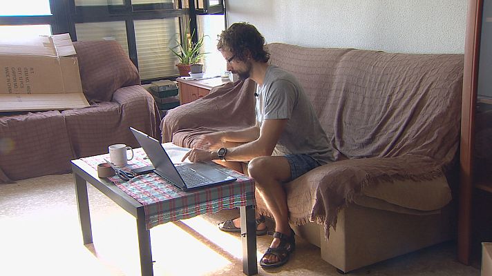 L'informatiu - Comunitat Valenciana - Daniel, a 24 hores de ser desnonat del pis en què viu fa 17 anys a Burjassot