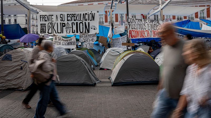 Los acampados en Sol piden garantías para la aplicación de las medidas aprobadas en los decretos