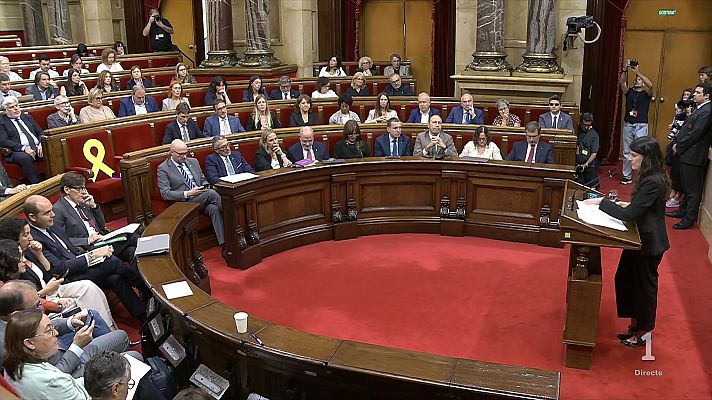 L'Informatiu - L'oposició acusa de mala gestió a Illa en el Debat de Política General