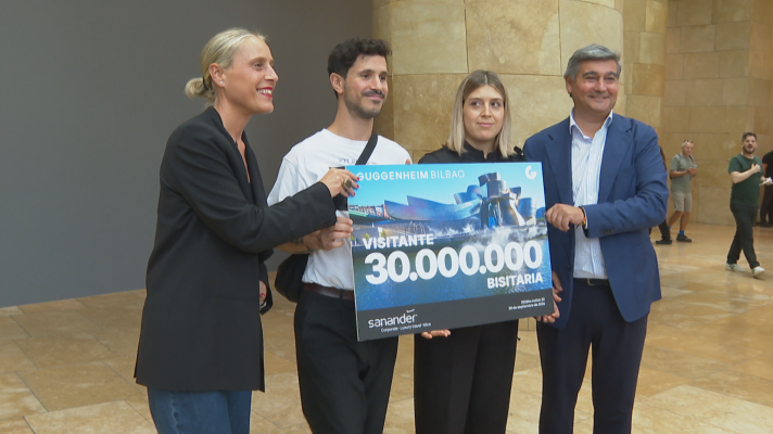 Telenorte - País Vasco - El Museo Guggenheim Bilbao recibe a su visitante 30 millones
