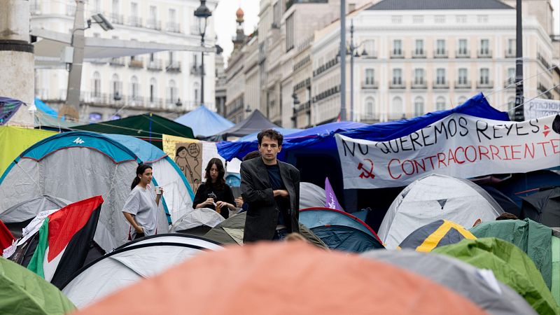 La acampada por la vivienda continúa ante las dudas de los decretos
