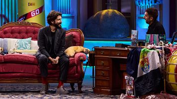 Diego Luna denuncia el "odio generalizado y destapado" a los migrantes: "Hay un orgullo en esa ignorancia" | La Revuelta