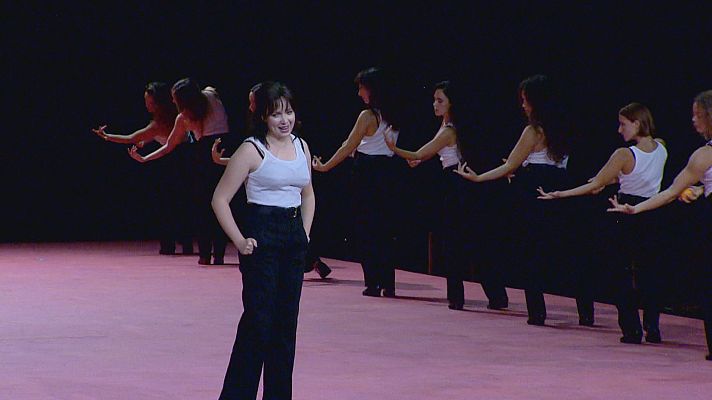 L'informatiu - Comunitat Valenciana - 'Carmen' de Bizet vuelve al Palau de les Arts con una puesta en escena vanguardista