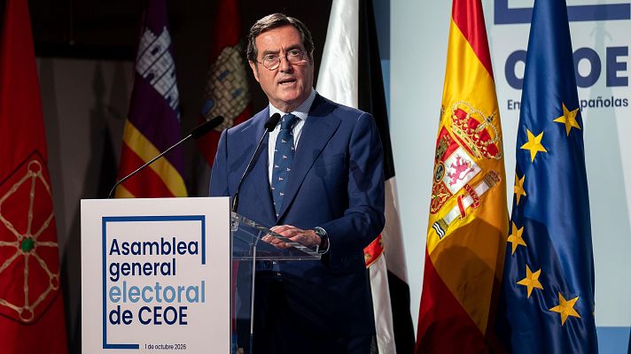 Telediario 2 - Garamendi carga contra los decretos de vivienda