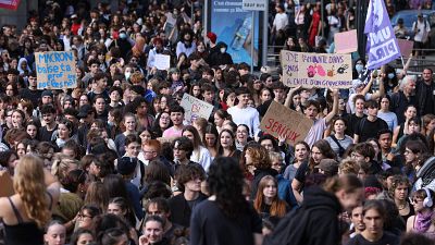 Casi 2.000 detenidos en Francia tras una semana de protestas de los estudiantes de instituto