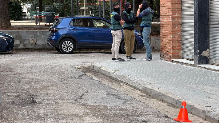 L'Informatiu - Dos policies ferits per trets durant una actuació a Terrassa