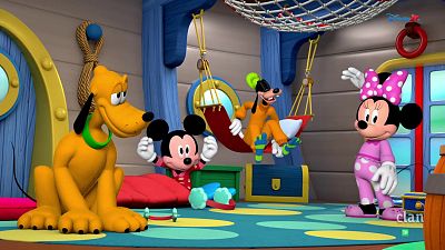 La fiesta de pijamas en la casa de Donald