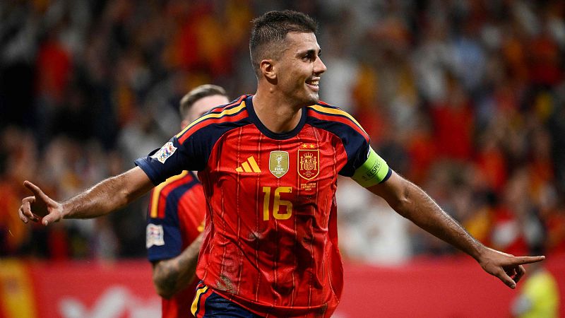 España - Chequia: gol de Lamine Yamal (1-0) | Nations | Ver vídeo