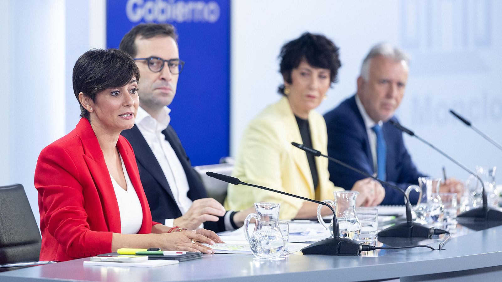 El Gobierno anuncia nuevas medidas en vivienda que podría convalidar en la Diputación Permanente sin necesidad de Junts