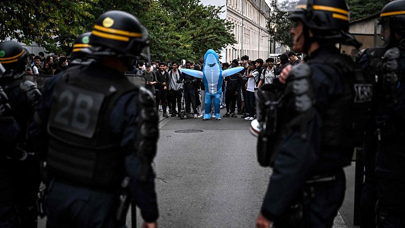 Un joven de 15 años pierde la mano durante las protestas estudiantiles de Francia