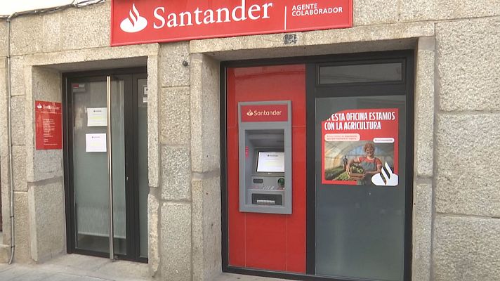 Noticias de Extremadura - Indignación entre los vecinos de Jerte por el cierre de la oficina del Banco Santander