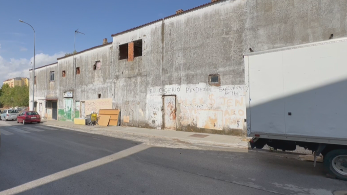 Noticias de Extremadura - La Junta convertirá locales comerciales en viviendas