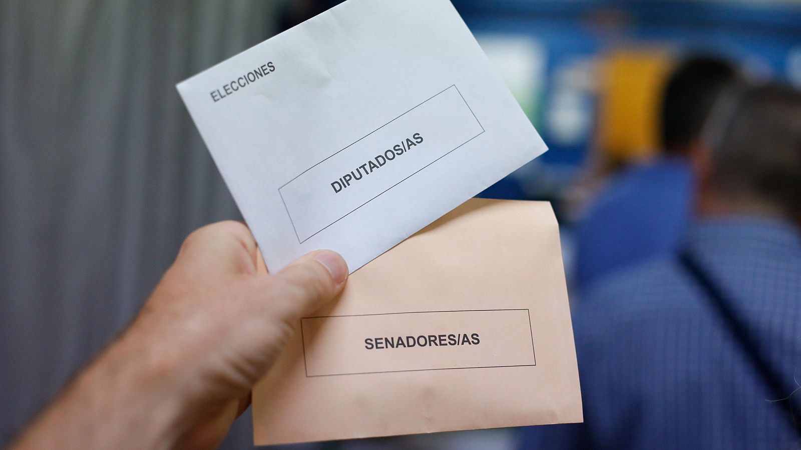 Sobres de votación de las elecciones generales del 23 de julio de 2023