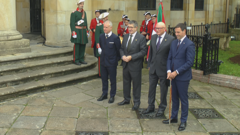 Los lehendakaris Pradales, Ibarretxe, López y Urkullu han participado en el homenaje a Agirre