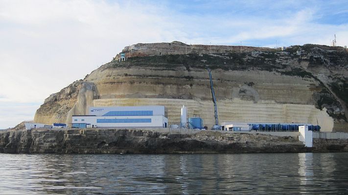 Noticias de Melilla - El Gobierno local presenta un estudio de viabilidad para construir una nueva planta desaladora