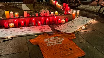 "Fuiste la casa de todos": el emotivo homenaje de los vecinos en su portal