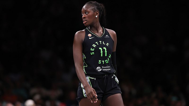Awa Fam, con las Seattle Storm de la WNBA