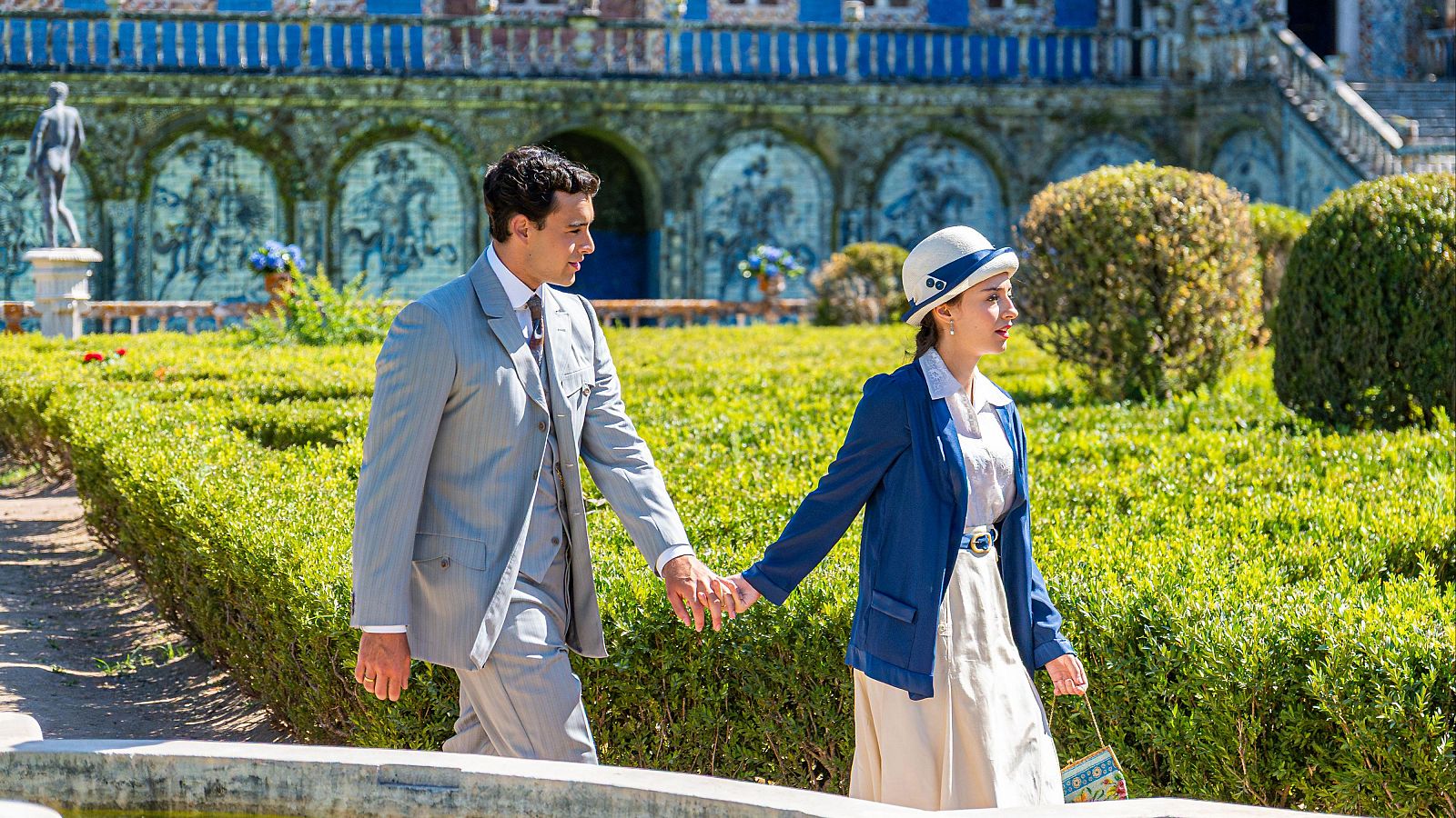 La Promesa - Ángela y Curro llegan a Lisboa