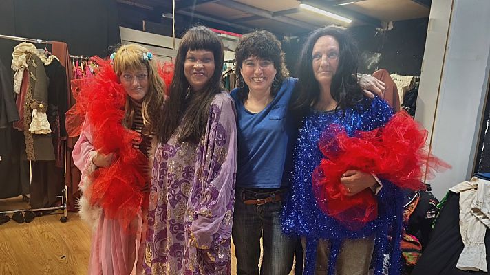 - Un grupo de teatro transforma el duelo de las mujeres sin hogar
