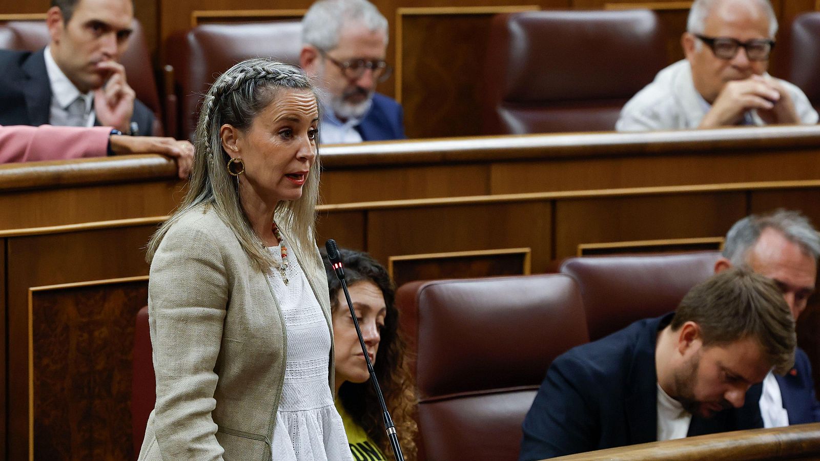La portavoz de Sumar en el Congreso, Verónica Martínez Barbero, en el hemiciclo.