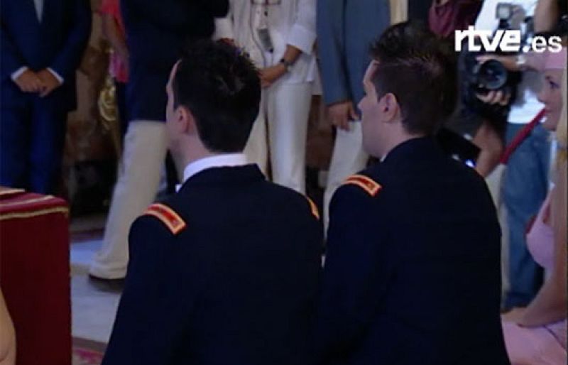 Primera boda gay entre militares (2005)