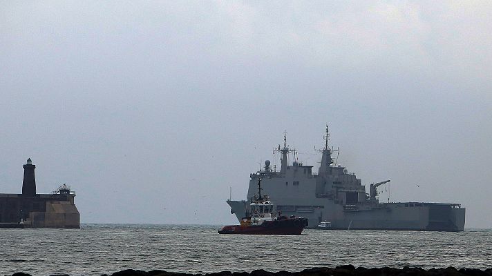 Buques de guerra marroqu�es entraron en aguas de Ceuta coincidiendo con la llegada masiva de inmigrantes
