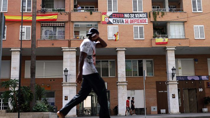 Telediario 1 - Ceuta ultima los preparativos para recibir el martes a los reyes de España en plena crisis migratoria