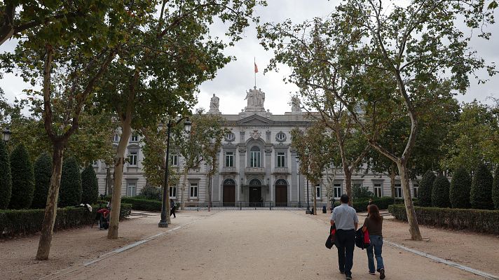 Telediario 2 - La decisión del Supremo de suspender el voto a los nacionalizados con la ley de nietos cae como un mazazo en Argentina
